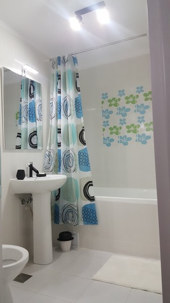 Titan, metrou Nicolae Teclu,